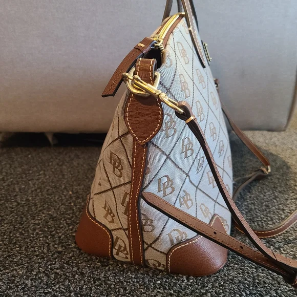 Dooney & Bourke Large Gabriella Bag - Picture 6 of 10